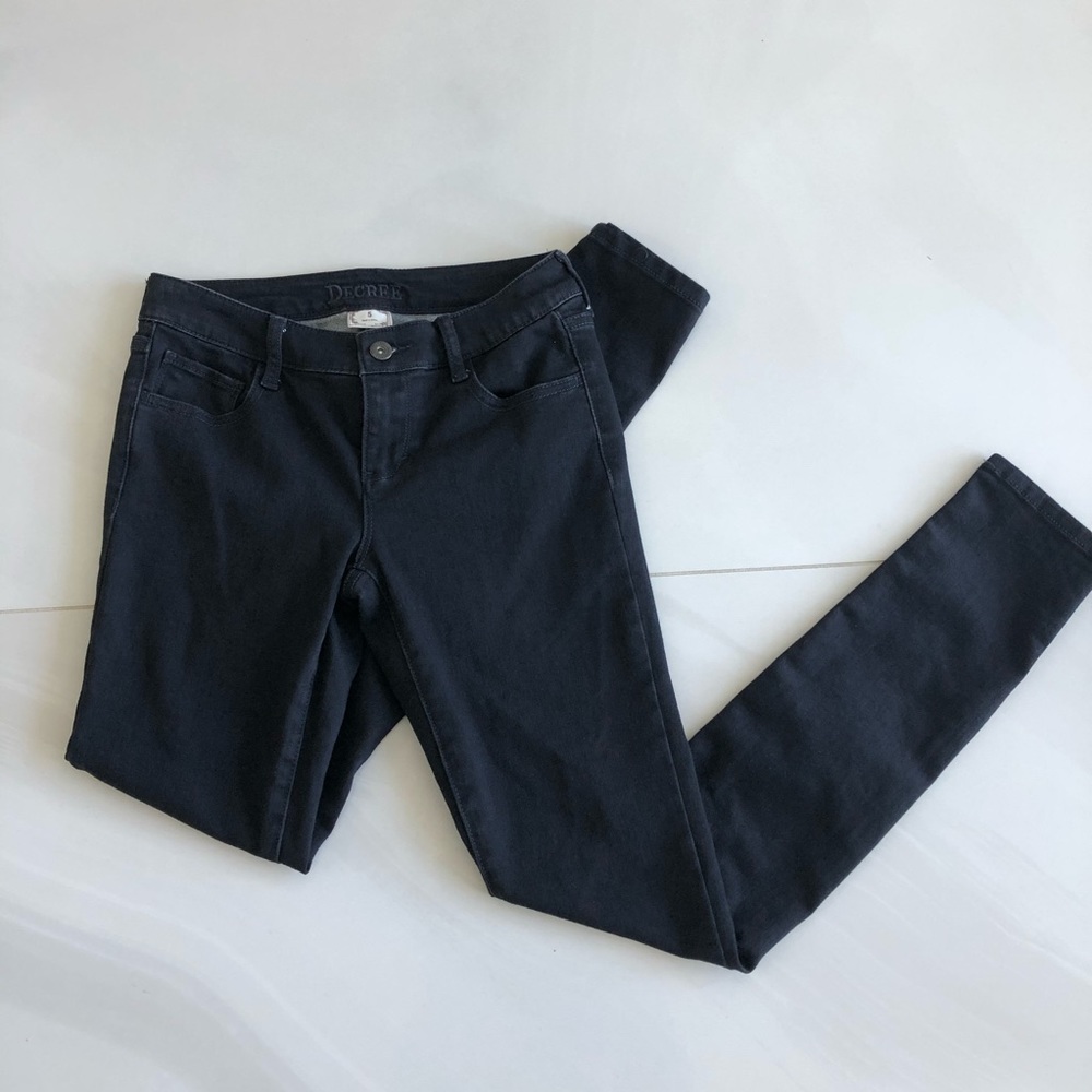 Decree Women's Black Skinny Jean